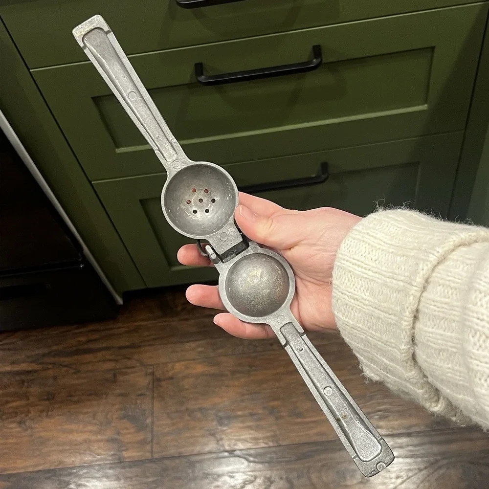 Vintage Ra Chand Citrus Hand Juicer Aluminum‎ Heavy Duty Manual Press Mexico